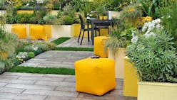 Du jaune sur la terrasse : 2 idées d'aménagement