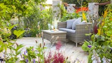 15 idées pour embellir un petit jardin
