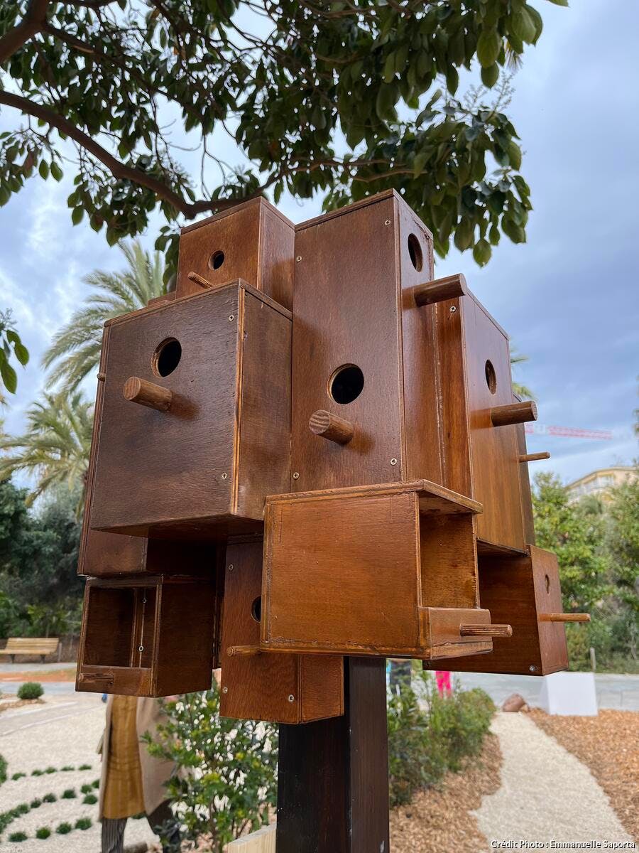 Abris à insectes et oiseaux jardin à Nice, Festival des jardins de la Côte d'Azur 2023
